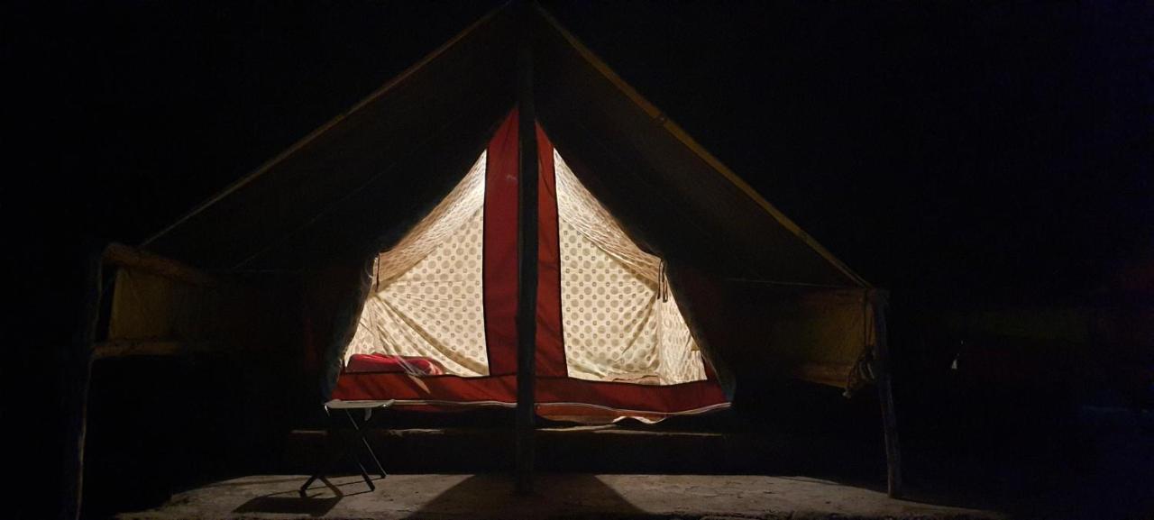 Himtrek Riverside Camps & Hostel Manali Екстер'єр фото