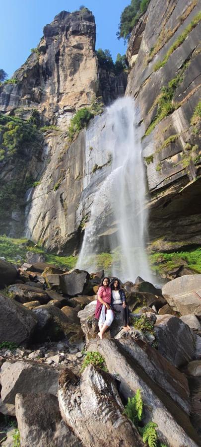 Himtrek Riverside Camps & Hostel Manali Екстер'єр фото
