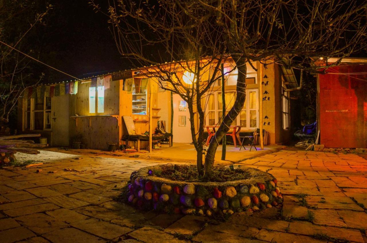 Himtrek Riverside Camps & Hostel Manali Екстер'єр фото