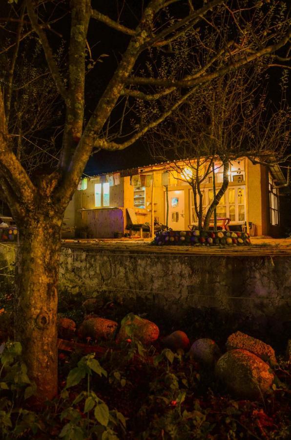 Himtrek Riverside Camps & Hostel Manali Екстер'єр фото
