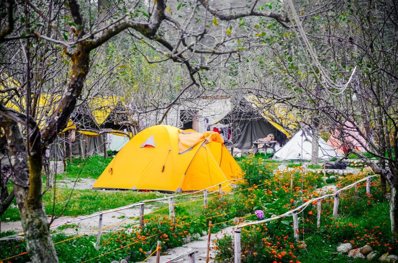 Himtrek Riverside Camps & Hostel Manali Екстер'єр фото