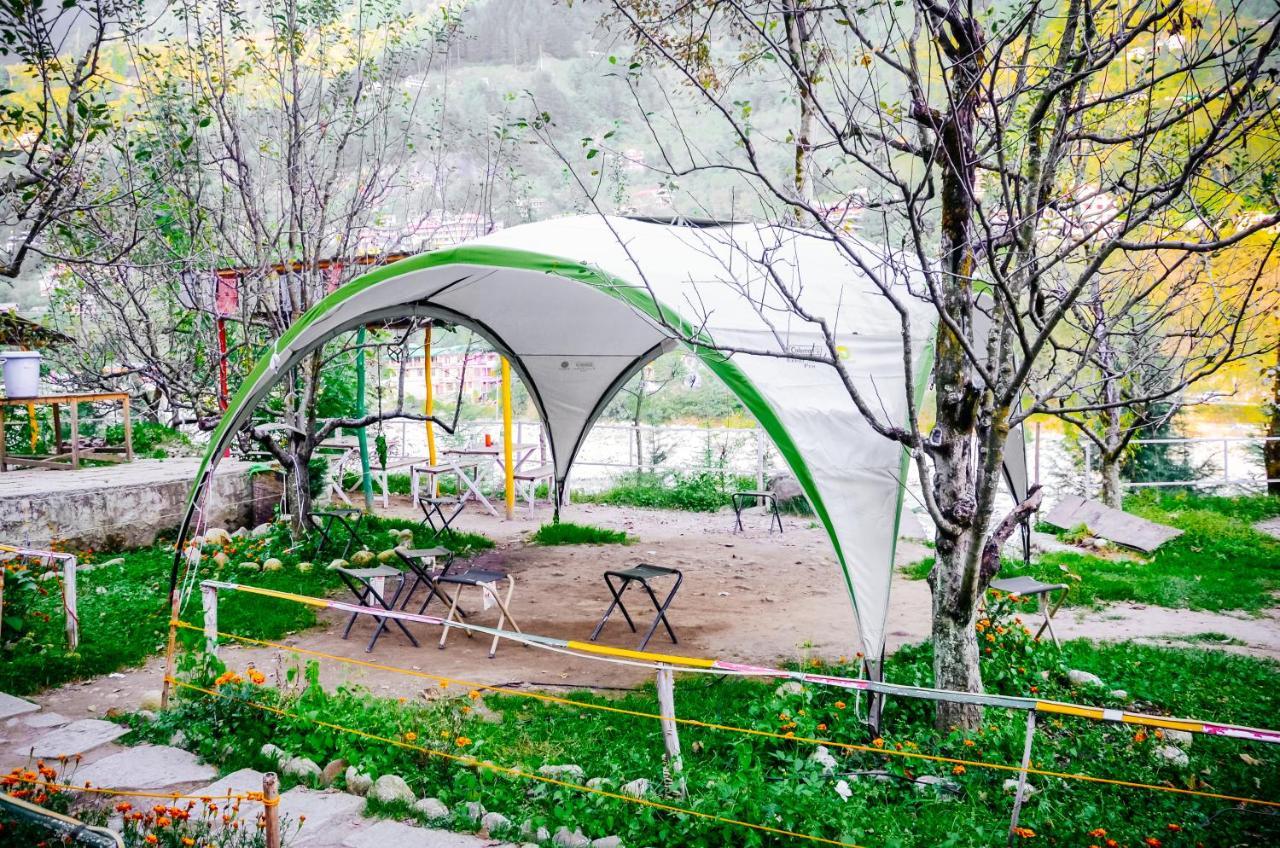 Himtrek Riverside Camps & Hostel Manali Екстер'єр фото