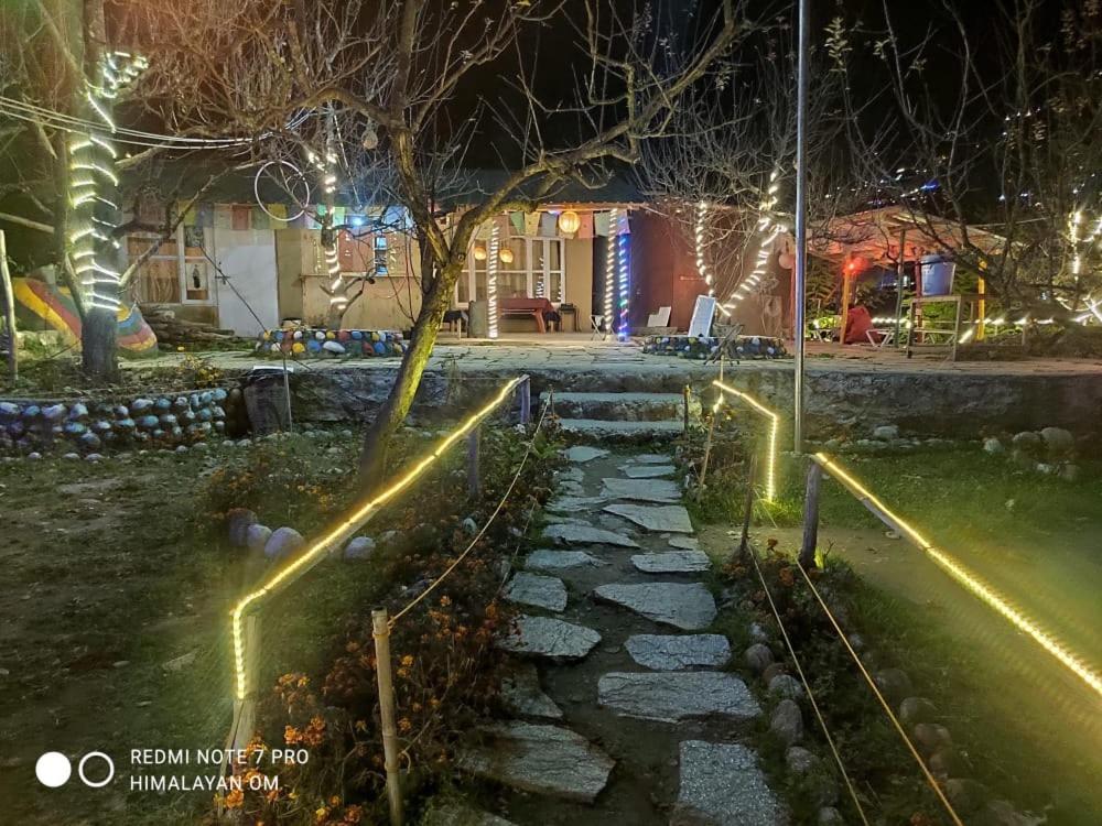 Himtrek Riverside Camps & Hostel Manali Екстер'єр фото