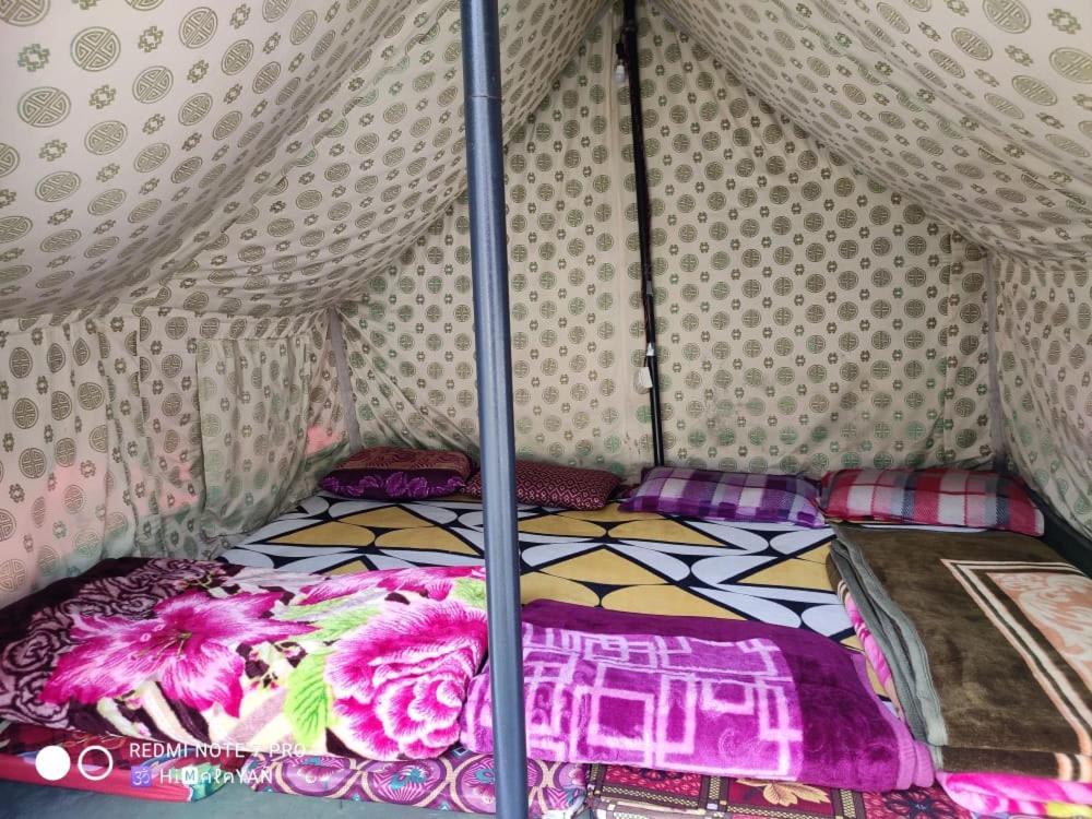 Himtrek Riverside Camps & Hostel Manali Екстер'єр фото